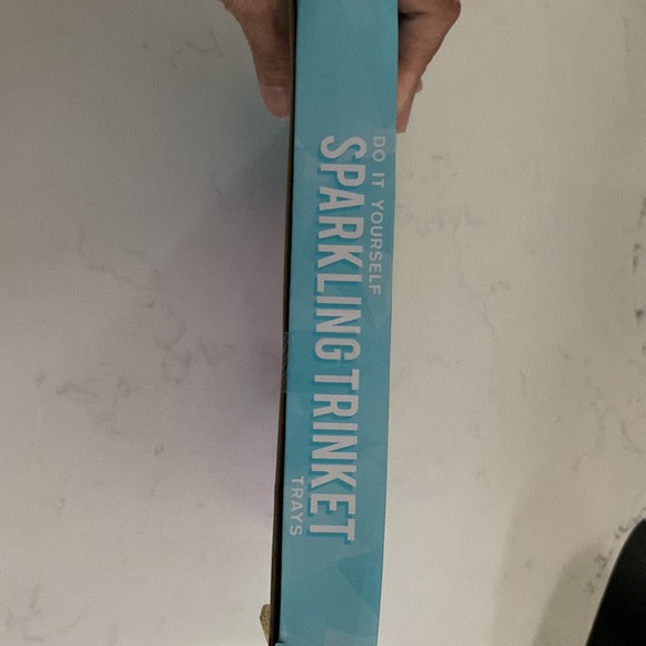 Horizon Group Do It Yourself Sparkling Trinket Trays - Picture 4 of 10